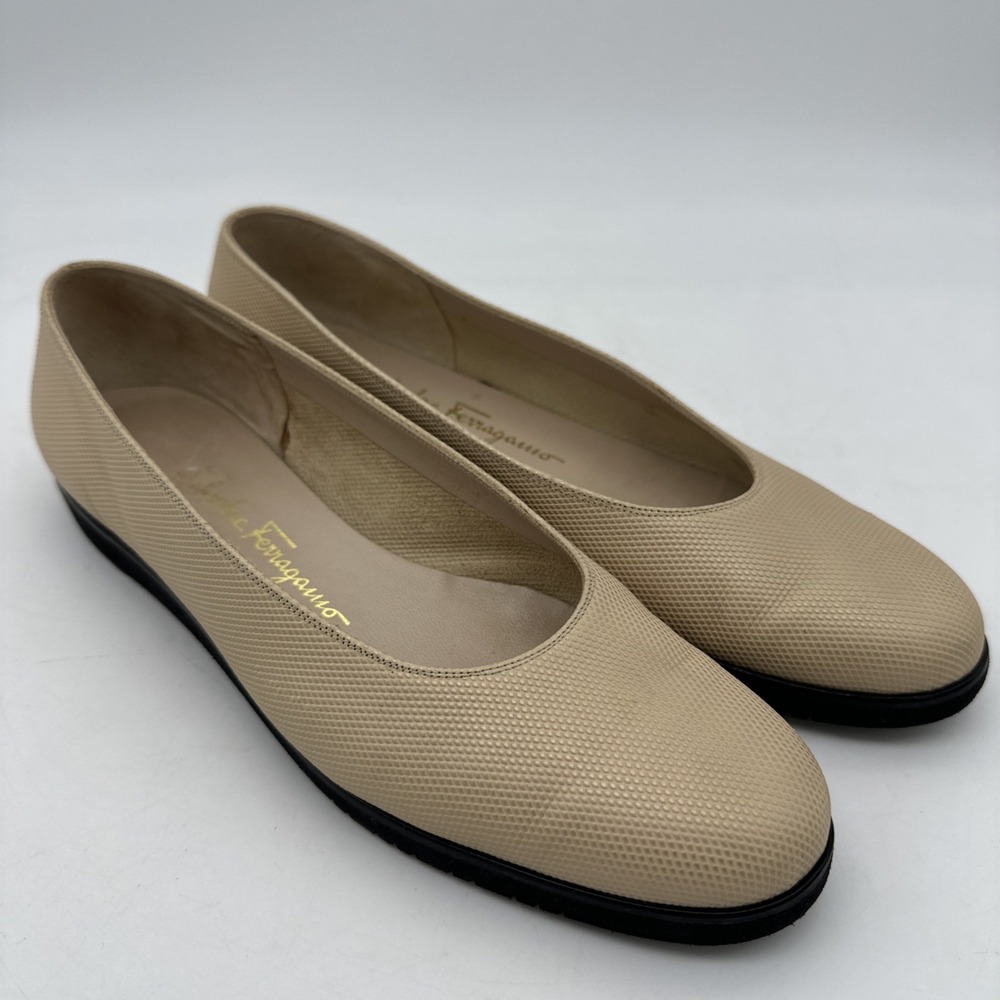 Womens Salvatore Ferragamo  Boutique  Cream Beige Slip‎ On ballet flat 9.5
